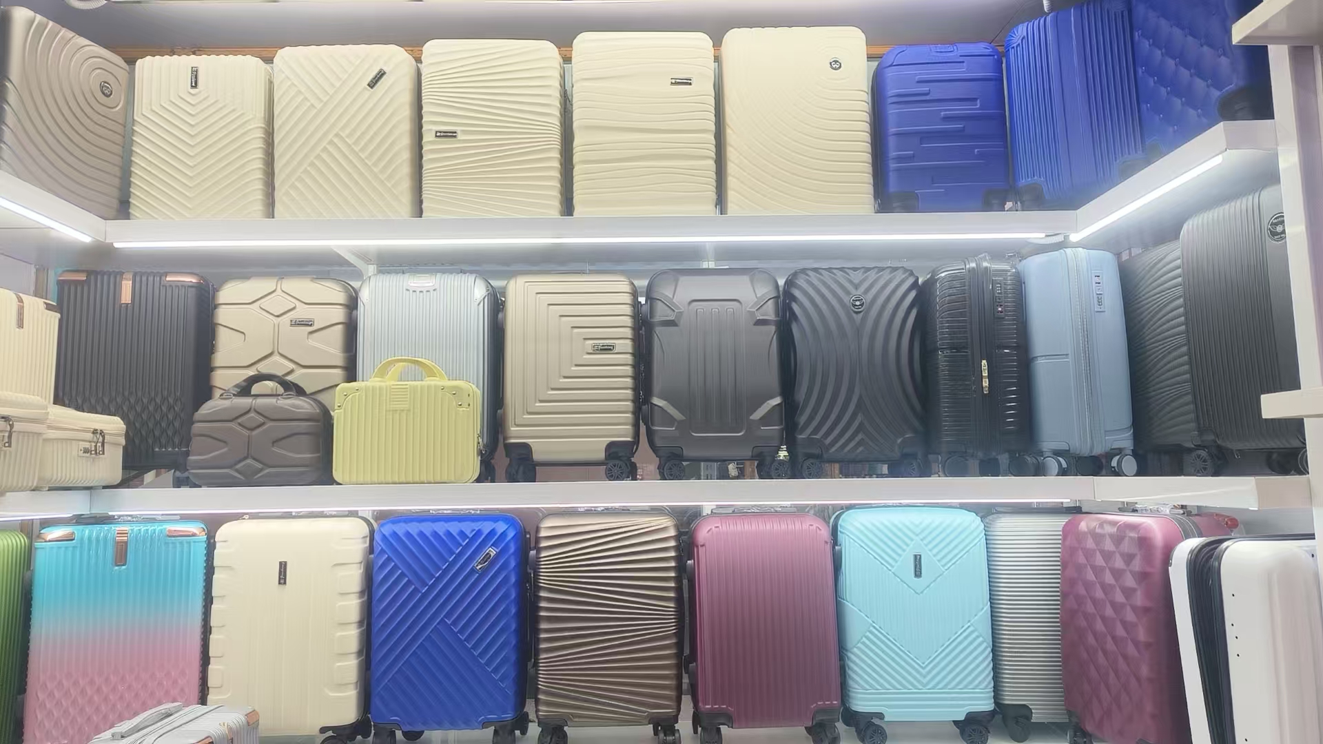 Plastic suitcase series